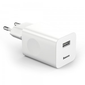 Baseus hálózati töltő, fali USB adapter 3.0 QC gyorstöltéssel fehér színben 24W