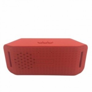 Hordozható Bluetooth hangszóró piros színben